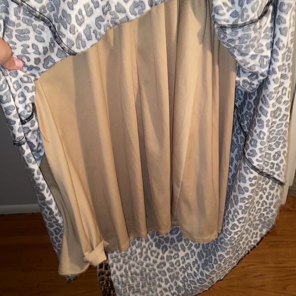 ❗️NWOT Cheetah Print Dress (w/pockets!) - Picture 10 of 10